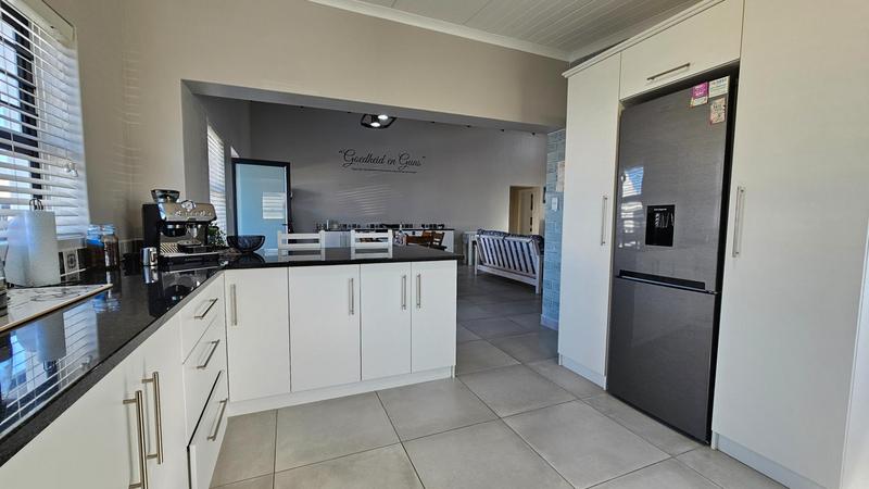 3 Bedroom Property for Sale in Dwarskersbos Western Cape